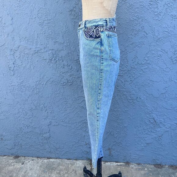 Vintage 90s Jeans 26 x 25 90s High Waisted Denim with tapestry Light Wash - Picture 9 of 10